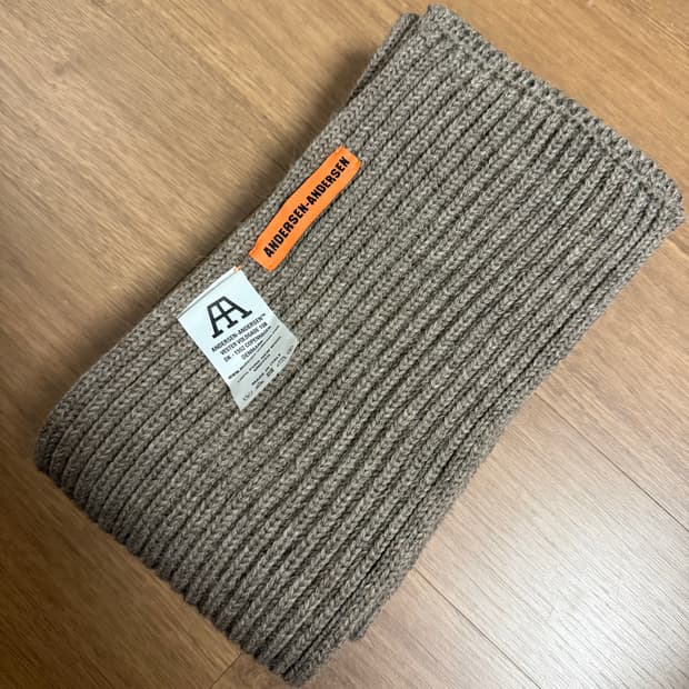 안데르렌 안데르센 머플러