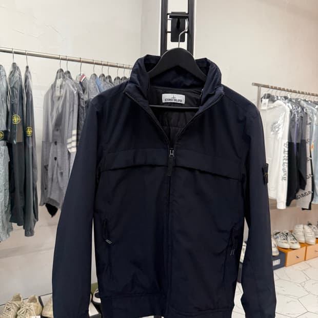 [S] 스톤아일랜드 소프트쉘 프리마로프트 패딩 바람막이