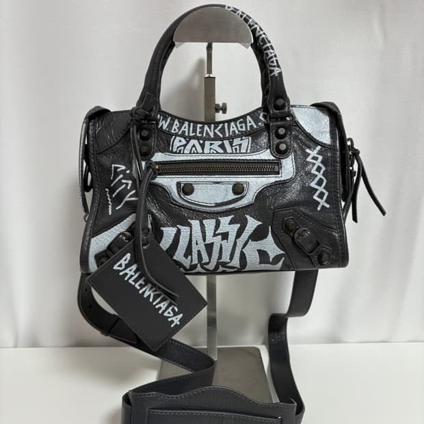 발렌시아가 그래피티 모터백 미니 그레이