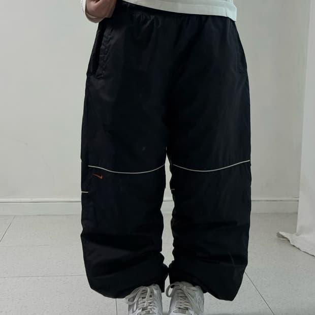 나이키 누빔 조거 팬츠