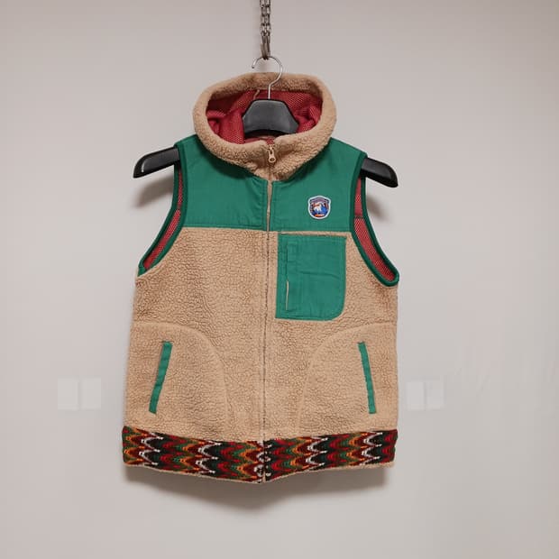 티티카카 여성 뽀그리 후드 베스트