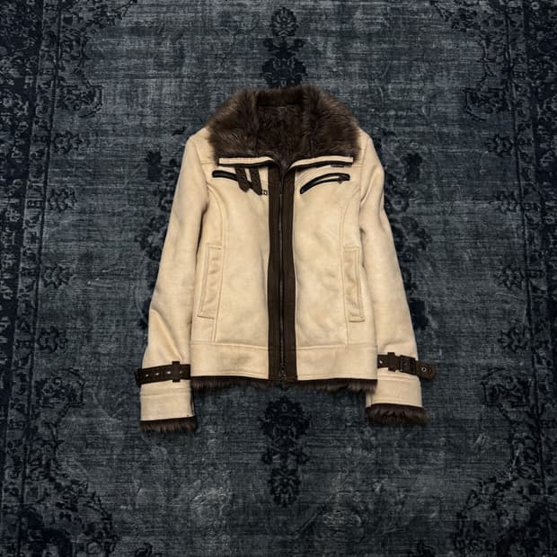 Edge rupert difference beige mouton fur 