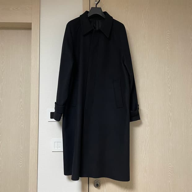 유스 22FW Mac Coat Black
