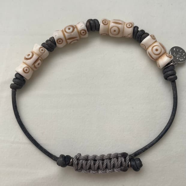 토우토우 아카이브 팔찌