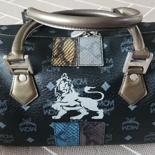 엠씨엠 비세토스 라이언 보스턴백