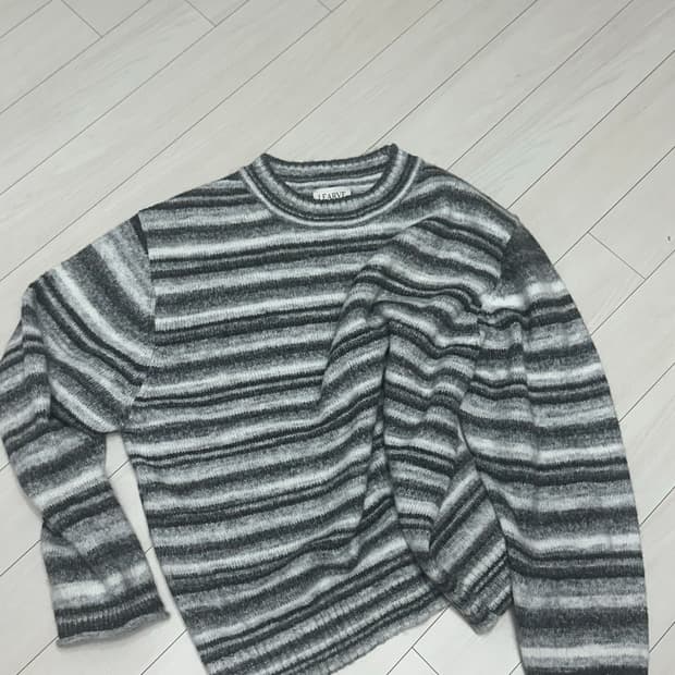 르아브 스트라이프 니트