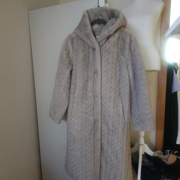 폴앤조 후드 에코퍼 롱코트