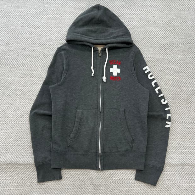 홀리스터 패치 후드집업 r3048