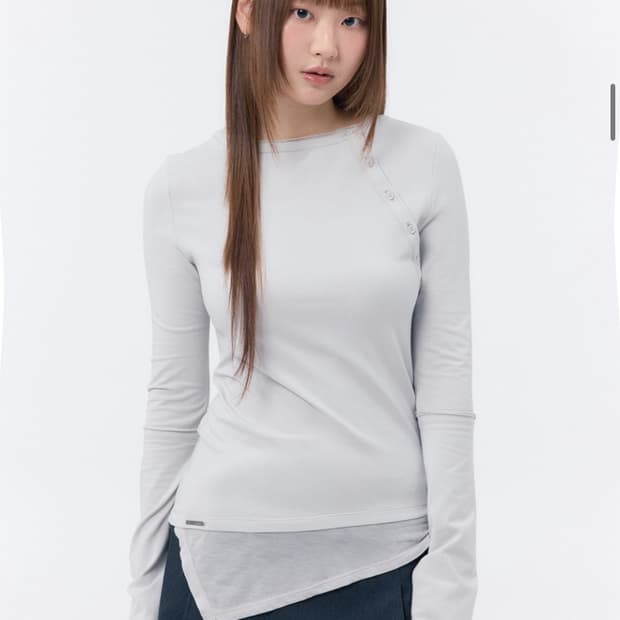 미세키서울 슬래쉬 버튼 레이어드 롱슬리브