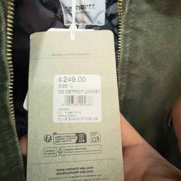 칼하트 디트로이트 og올리브L사이즈팝니다