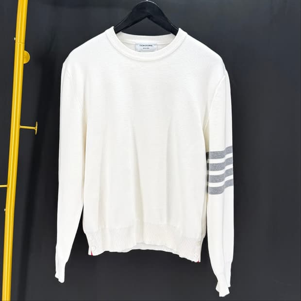 [4사이즈] 톰브라운 사선완장 밀라노스티치 니트 (MKA202A)