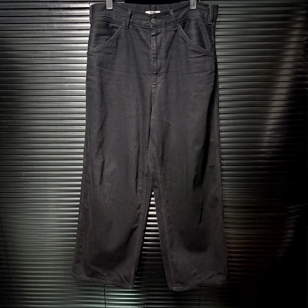 유니클로U 르메르 25fw 와이드 핏 컬러진 블랙 데님 통바지 31 기본