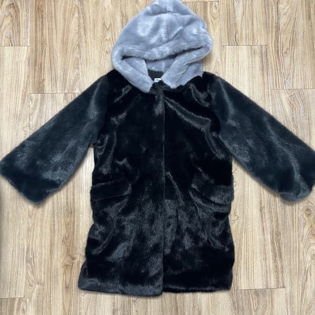 릴리비 페이크퍼 후드 코트