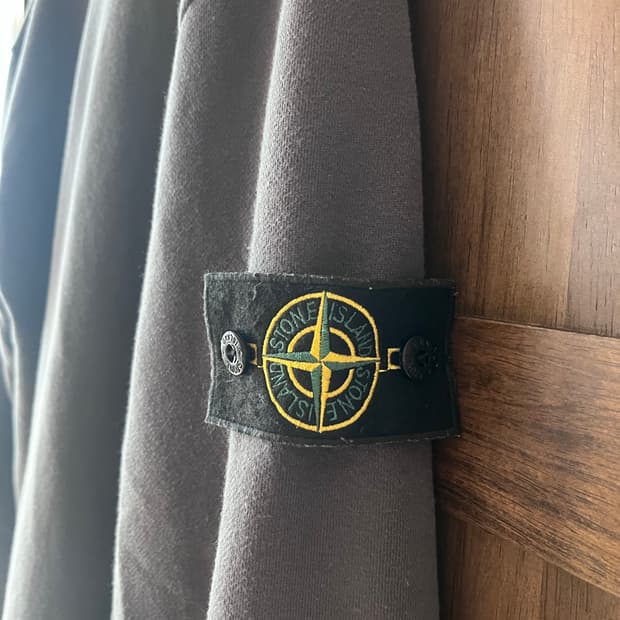 스톤아일랜드 맨투맨