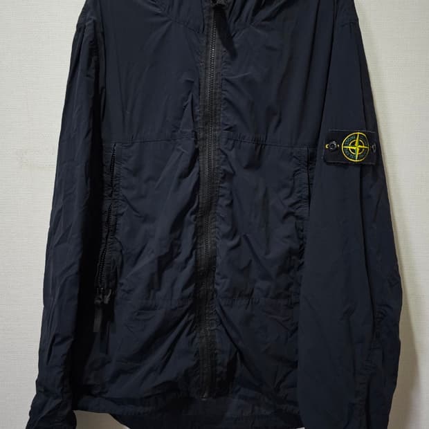 정품 스톤아일랜드 스킨 터치 와펜 후드 자켓 100 / L