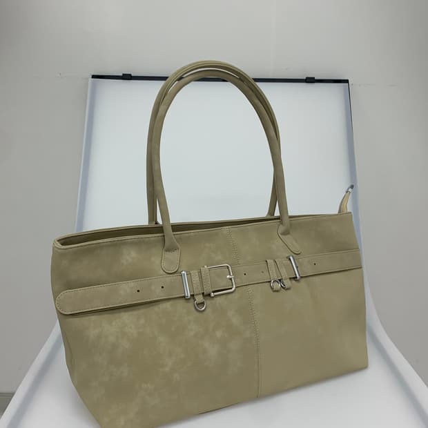 버클 스웨이드쇼퍼백 숄더백