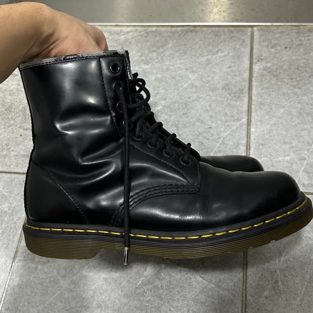 닥터마틴1460 8홀 260