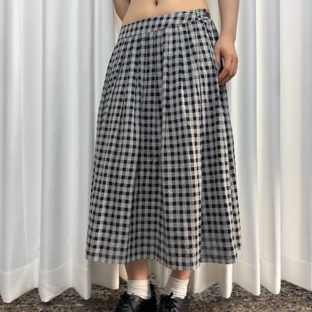 check pleats skirt 