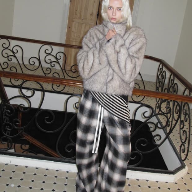 BOLD italic 에코 퍼 코트