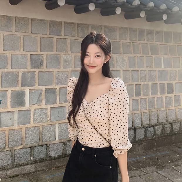 (새상품)제니오 zaenio 도트 블라우스 아이보리