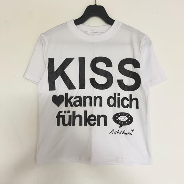 새상품 여자 KISS 반팔티 (아이보리)