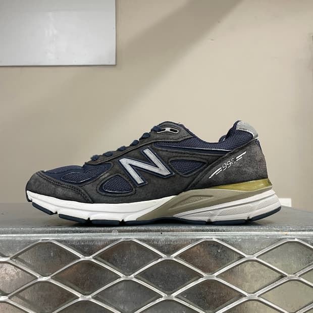 뉴발란스 990v4 네이비 260