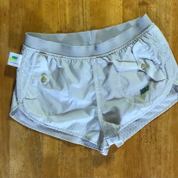 나이키 여성 트레이닝 반바지