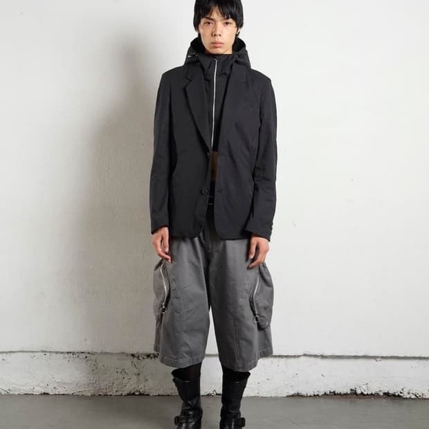 [NVRFRGT : 네버포겟] DETACHABLE HOODED 블레이저