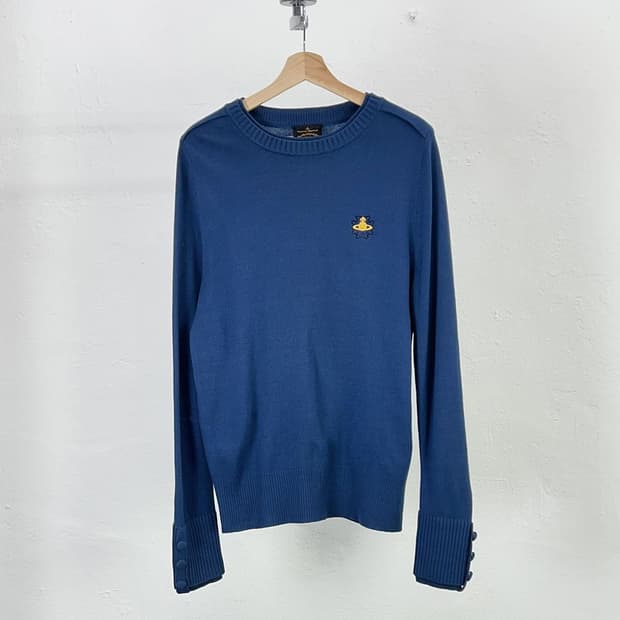 비비안 웨스트우드 앵글로마니아 라운드 ORB 로고 레이어 니트 스웨터