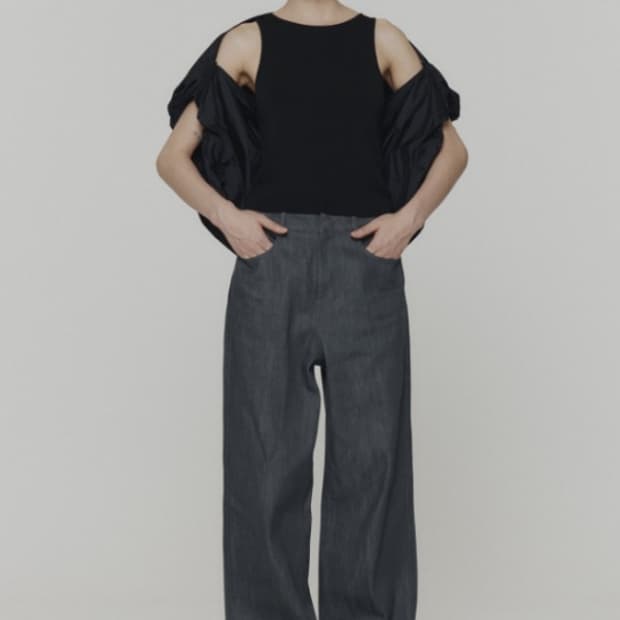 아모멘토 인디고 스트레이트 데님 팬츠 그레이