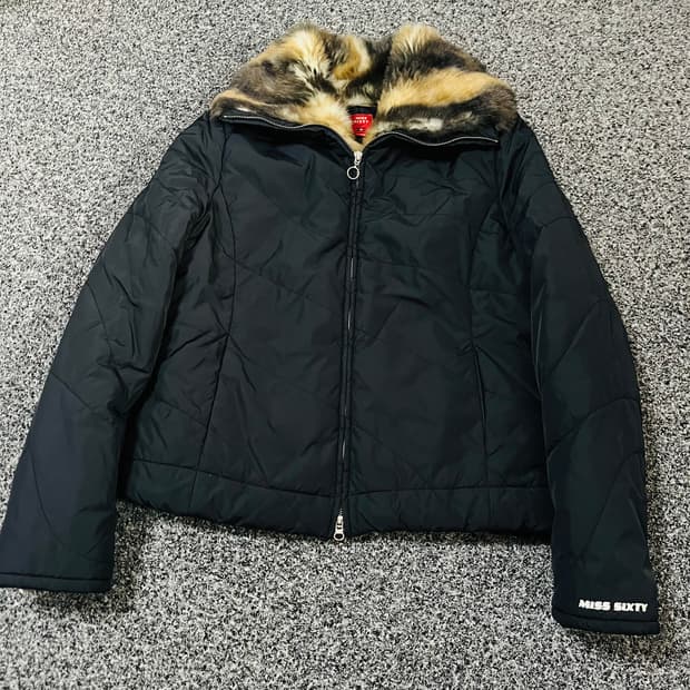 미스식스티 퍼 패딩