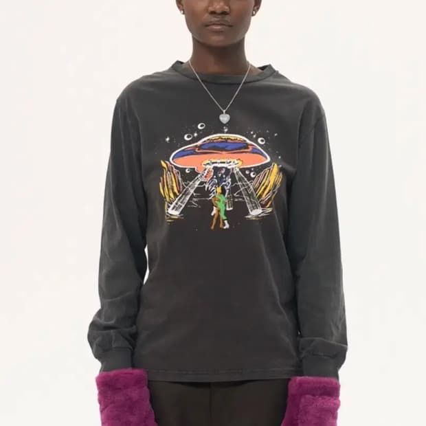 까르네 볼렌떼 코스믹 롱슬리브