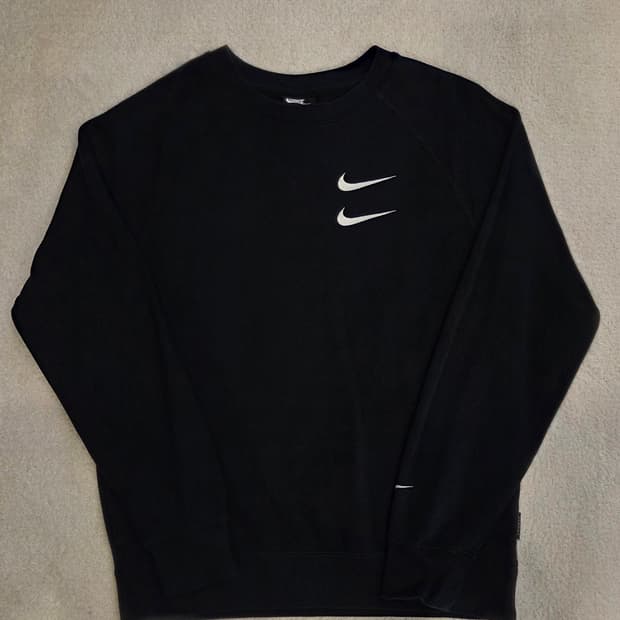  나이키 빅스우시 퓨추라 크루넥 (백로고 포인트)