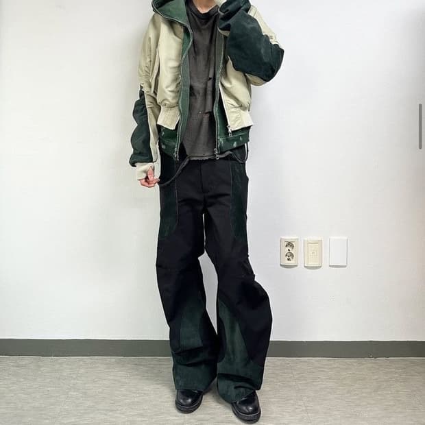 cmmawear IRIS TROUSERS BLACK SCARAB