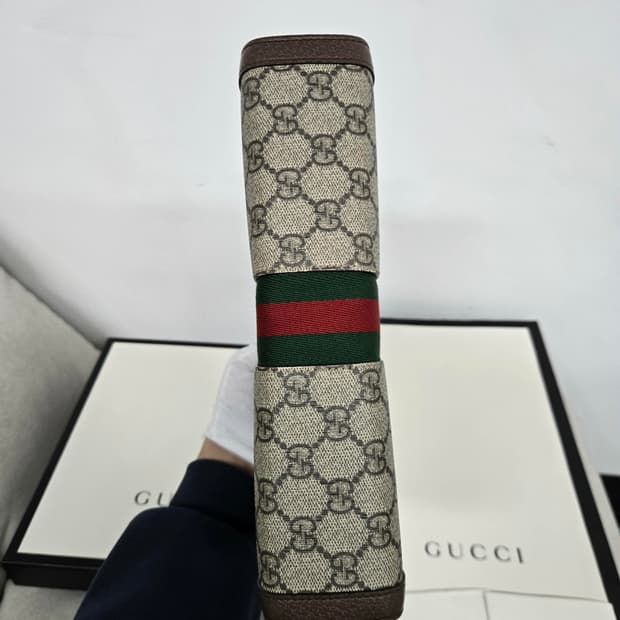 [보증서 정품] 구찌 시그니처 삼선 클러치백