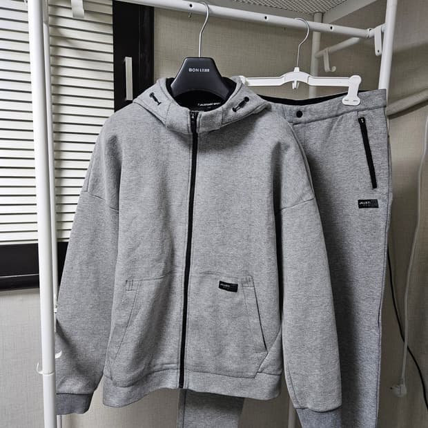 100 ) 질스튜어트 스포츠 후드 조거팬츠 세트