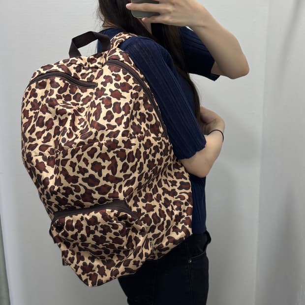 레오파드 백팩