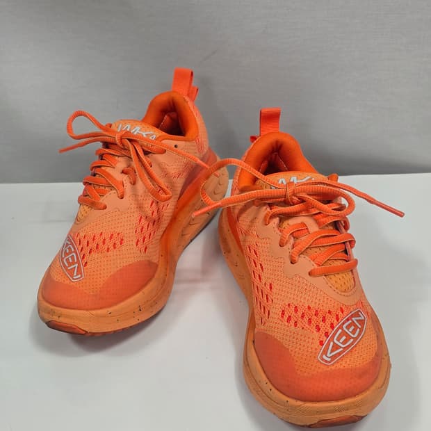 KEEN 킨 우먼스 퍼포먼스 워킹 슈즈 WK400 