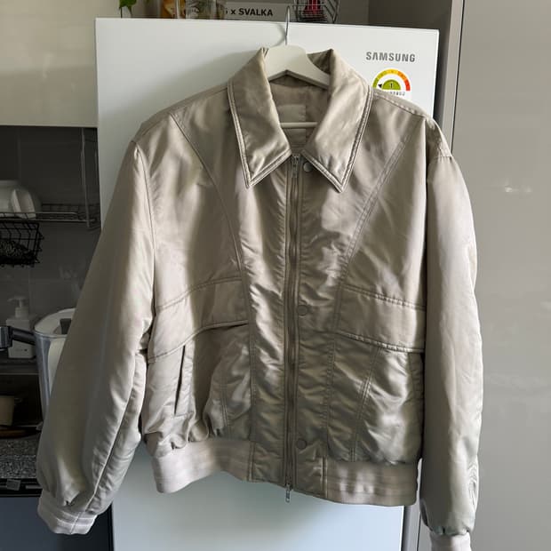 벨리에 22Ss 패디드 봄버 웜그레이 L사이즈