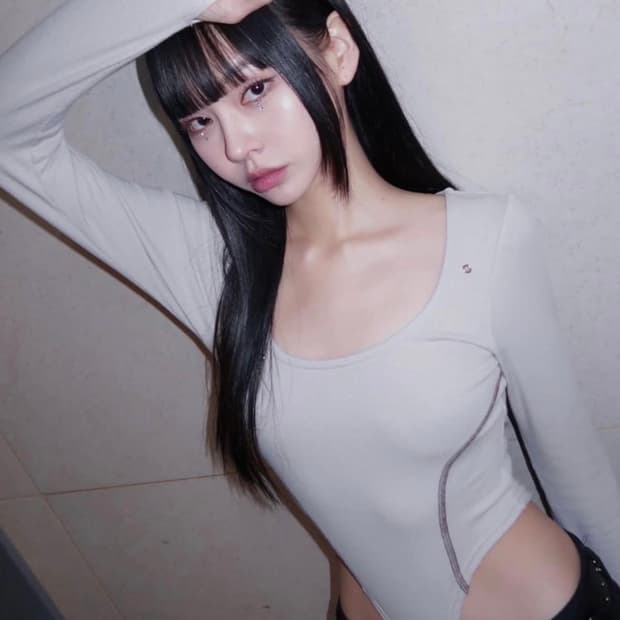 [단종] 라인 스티치 바디수트 누드그레이