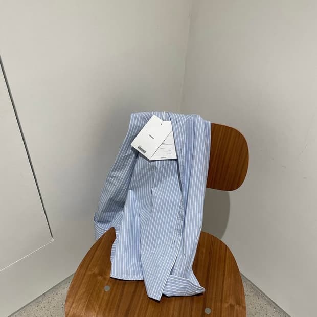 포터리 스카이 블루 셔츠 1size(급처)