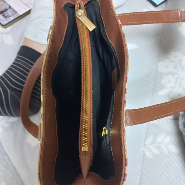 버버리 체크 토트백