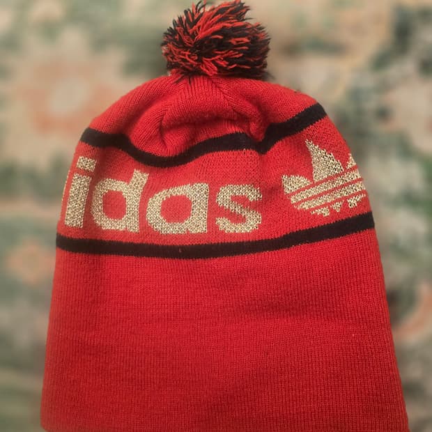 70,s아디다스(Adidas) 빈티지 폼폼 비니