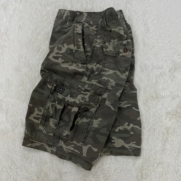 [36] 리바이스 하프 카고팬츠