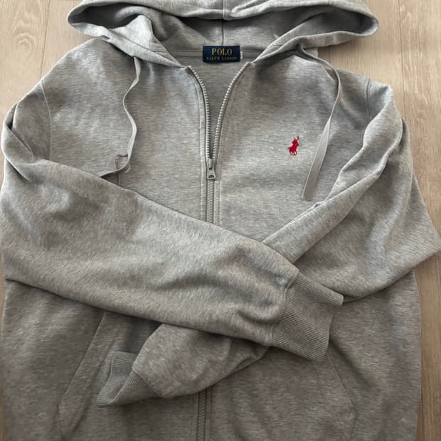 폴로 후드집업