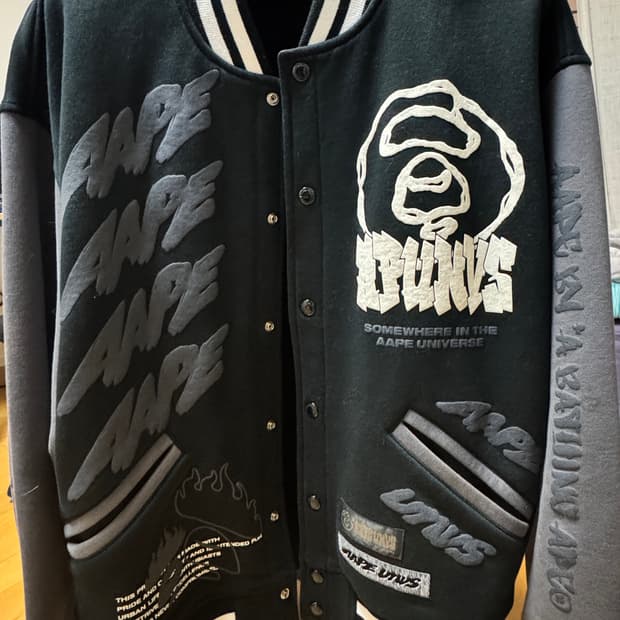 베이프 바시티 자켓