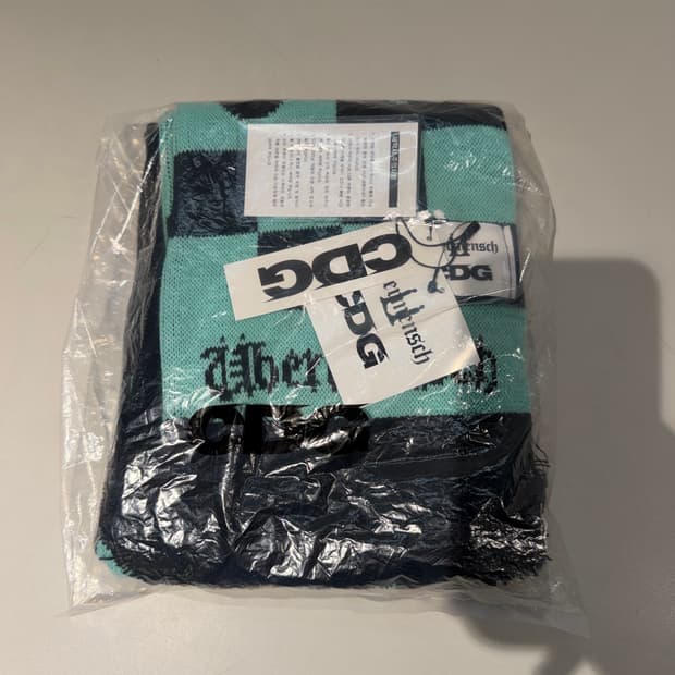 CDG 지드래곤 지디 위버멘쉬 CDGDC 머플러 민트 블랙