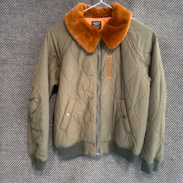 Duble name 퀄팅 해링턴자켓