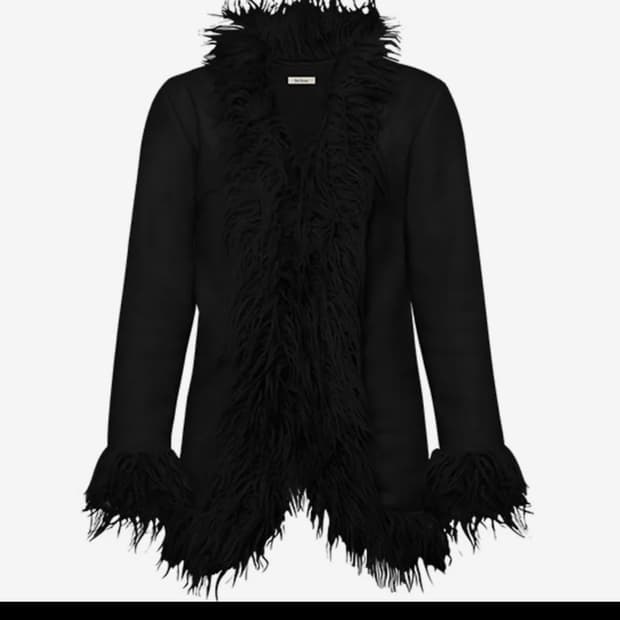 비엔프롬 무스탕 코트