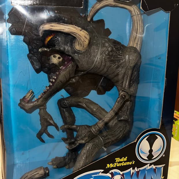 Spawn Super Size Figures - Violator 13"